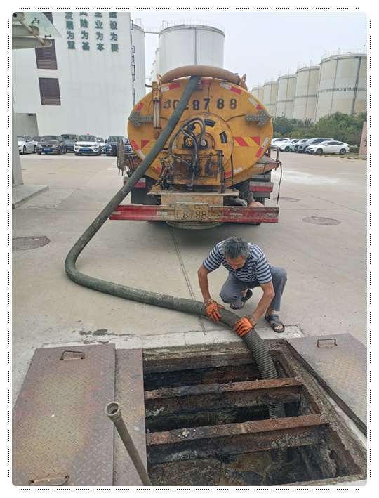 龙圩隔油池清掏